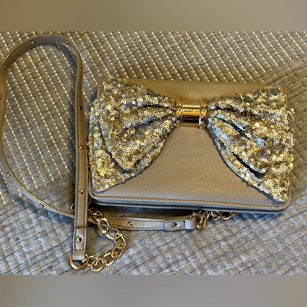 Grey Betsey Johnson crossbody